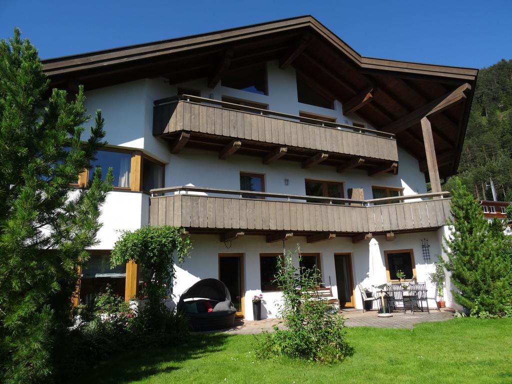 Appartementhaus St. Martin Seefeld in Tirol Room photo